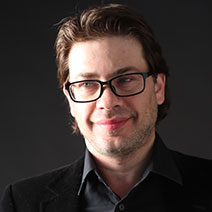 Gregory Ahss, Künstlerischer Leiter